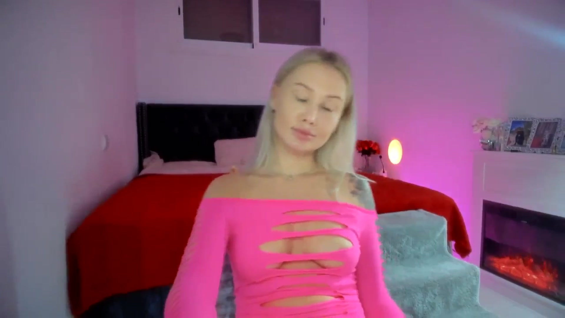 Gallery image thumbnail from AAA_Yas's myfreecams stream on, 11/02/2025, 19:02 image 14 of 20