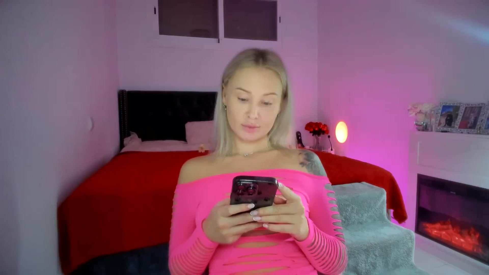 Gallery image thumbnail from AAA_Yas's myfreecams stream on, 11/02/2025, 19:02 image 18 of 20