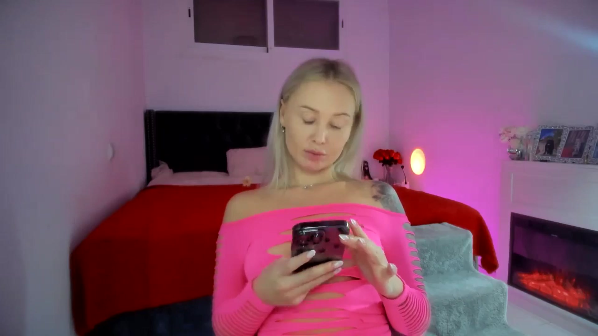 Gallery image thumbnail from AAA_Yas's myfreecams stream on, 11/02/2025, 19:02 image 16 of 20
