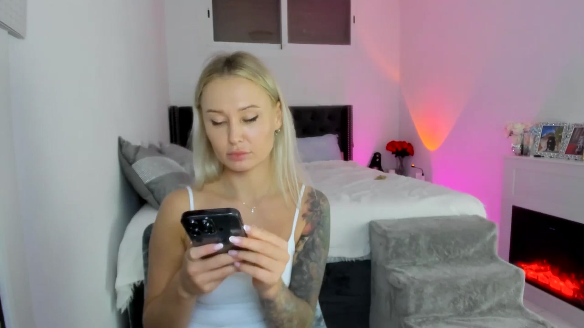 Gallery image thumbnail from AAA_Yas's myfreecams stream on, 11/04/2025, 19:56 image 18 of 20