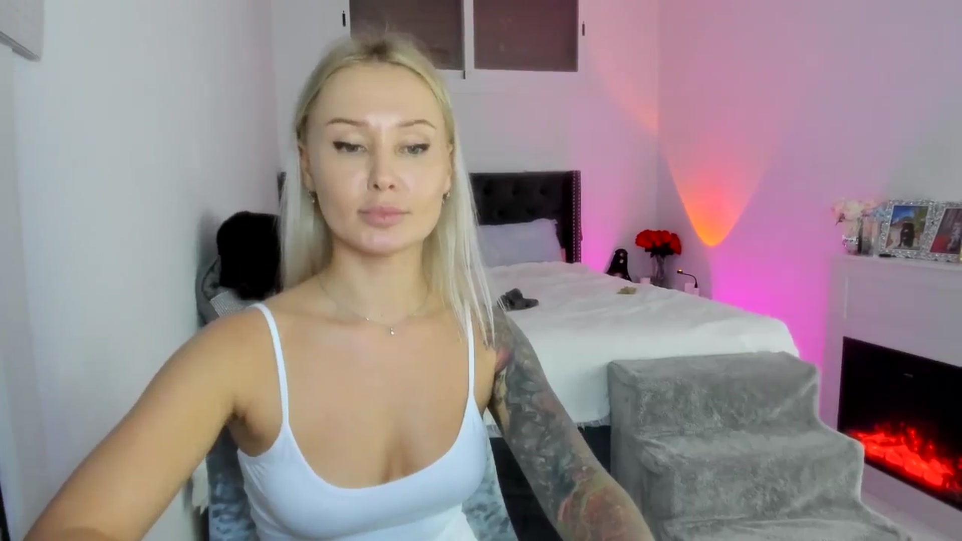 Gallery image thumbnail from AAA_Yas's myfreecams stream on, 11/04/2025, 19:56 image 20 of 20