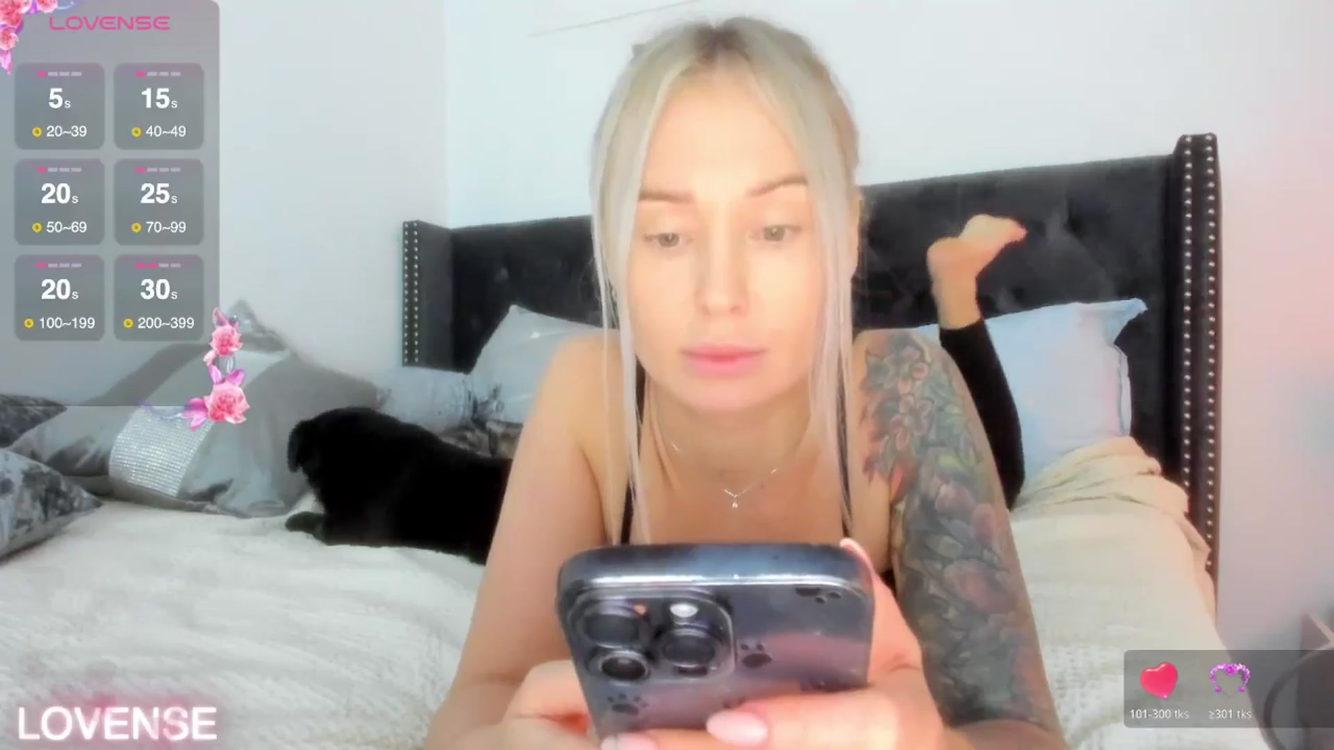 Gallery image thumbnail from AAA_Yas's myfreecams stream on, 11/11/2025, 22:12 image 4 of 20