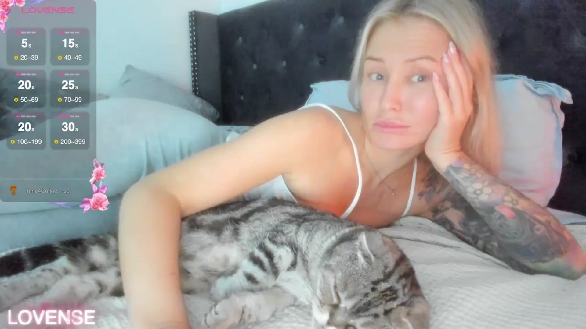 Gallery image thumbnail from AAA_Yas's myfreecams stream on, 11/16/2025, 20:31 image 17 of 20