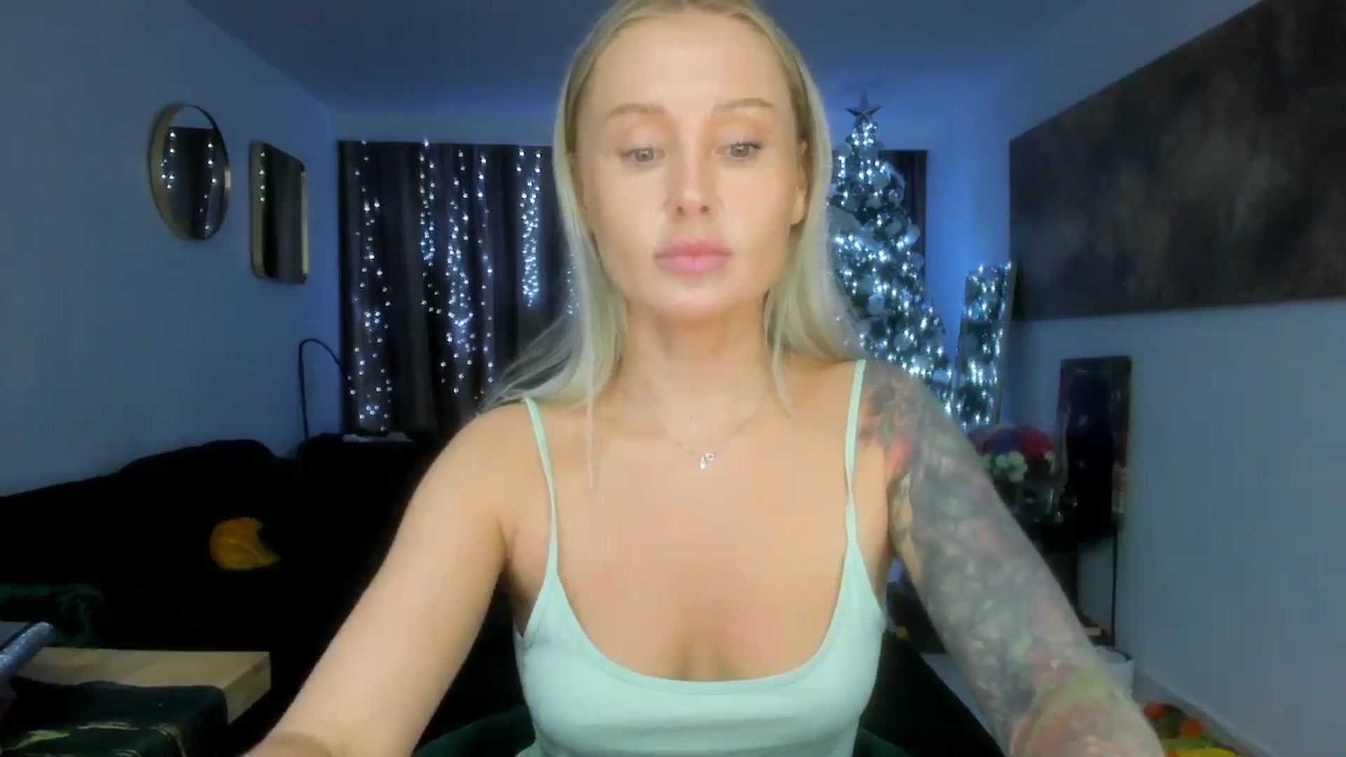 Gallery image thumbnail from AAA_Yas's myfreecams stream on, 12/13/2025, 24:06 image 7 of 20