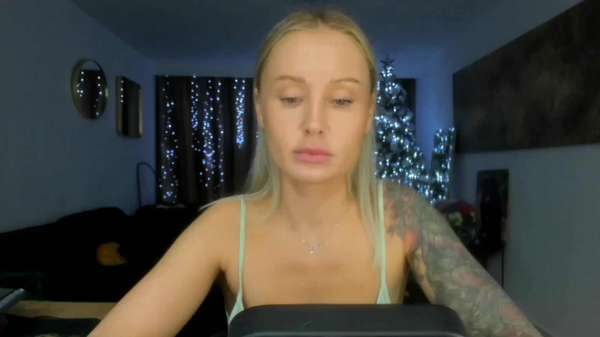 Gallery image thumbnail from AAA_Yas's myfreecams stream on, 12/13/2025, 24:06 image 1 of 20