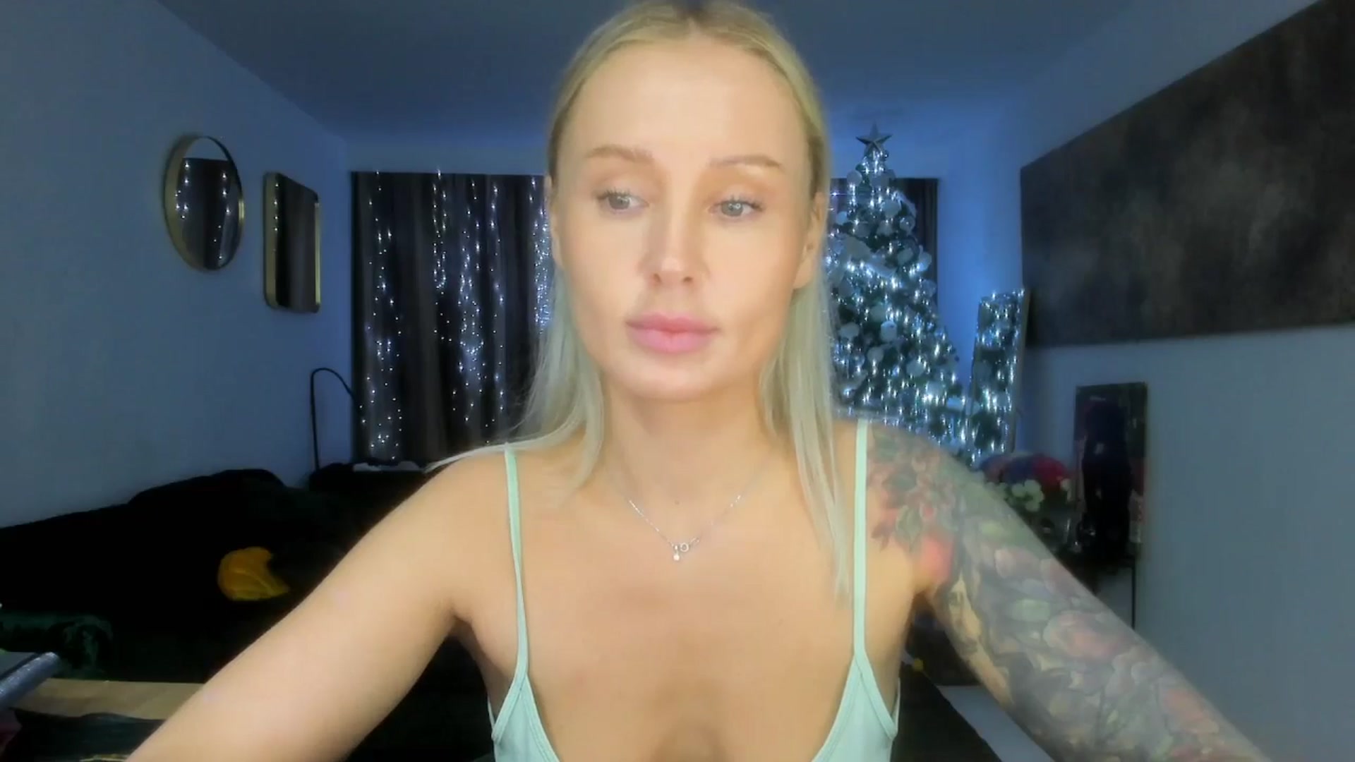 Gallery image thumbnail from AAA_Yas's myfreecams stream on, 12/13/2025, 24:06 image 2 of 20
