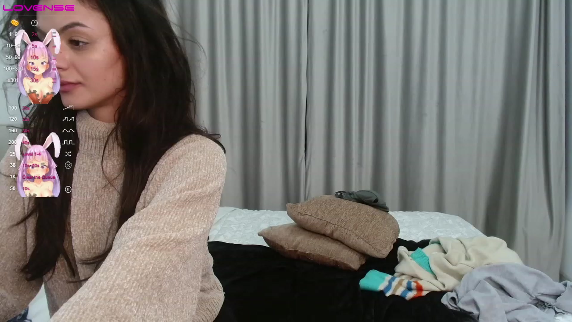 Gallery image thumbnail from AAliceee's myfreecams stream on, 11/17/2022, 02:13 image 19 of 20