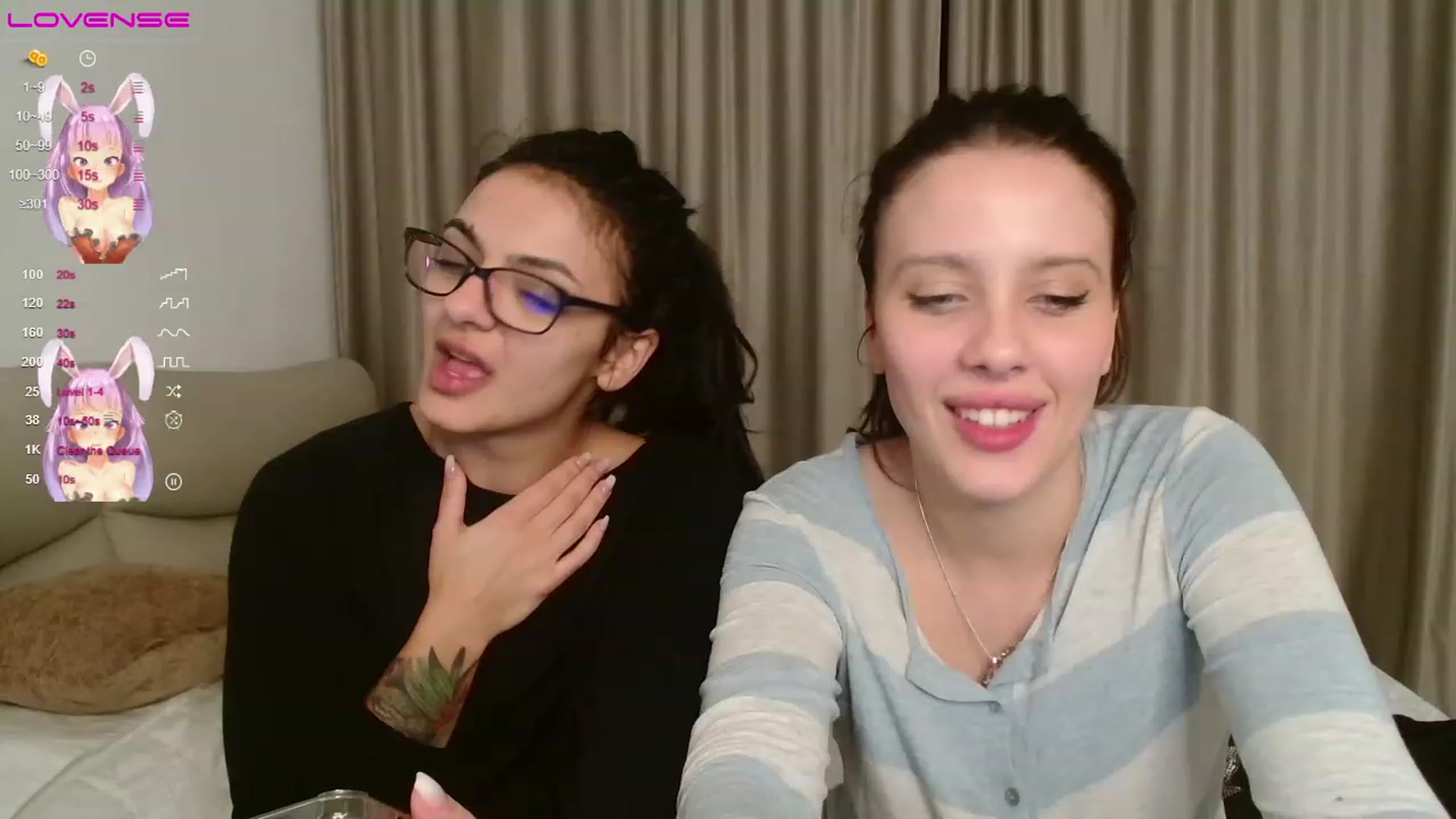 Gallery image thumbnail from AAliceee's myfreecams stream on, 11/21/2022, 03:46 image 19 of 20