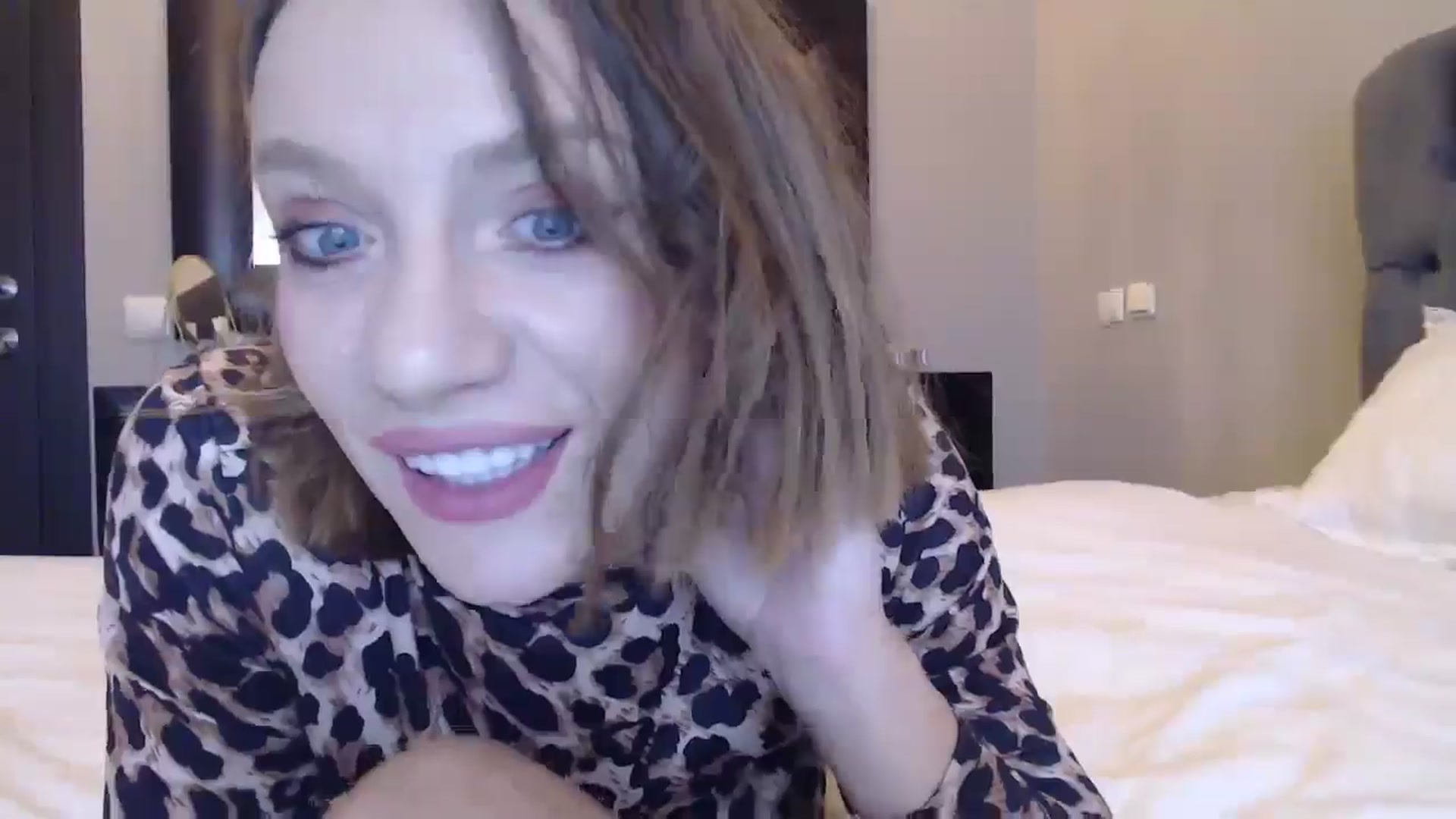 Gallery image thumbnail from ABABAB1's myfreecams stream on, 11/03/2024, 09:15 image 9 of 20