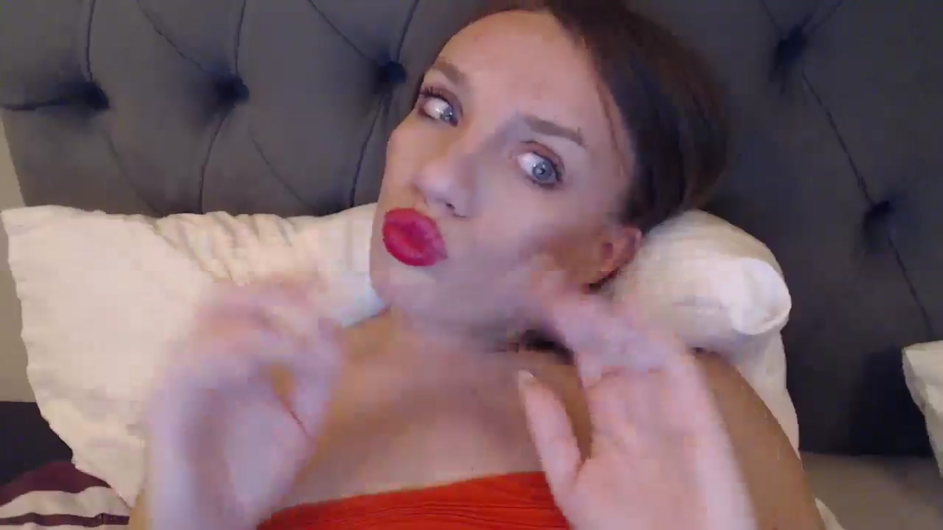 Gallery image thumbnail from ABABAB1's myfreecams stream on, 11/09/2024, 15:58 image 9 of 20