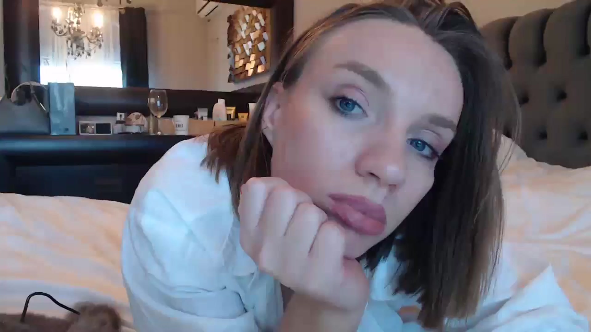 Gallery image thumbnail from ABABAB1's myfreecams stream on, 11/16/2024, 14:14 image 16 of 20