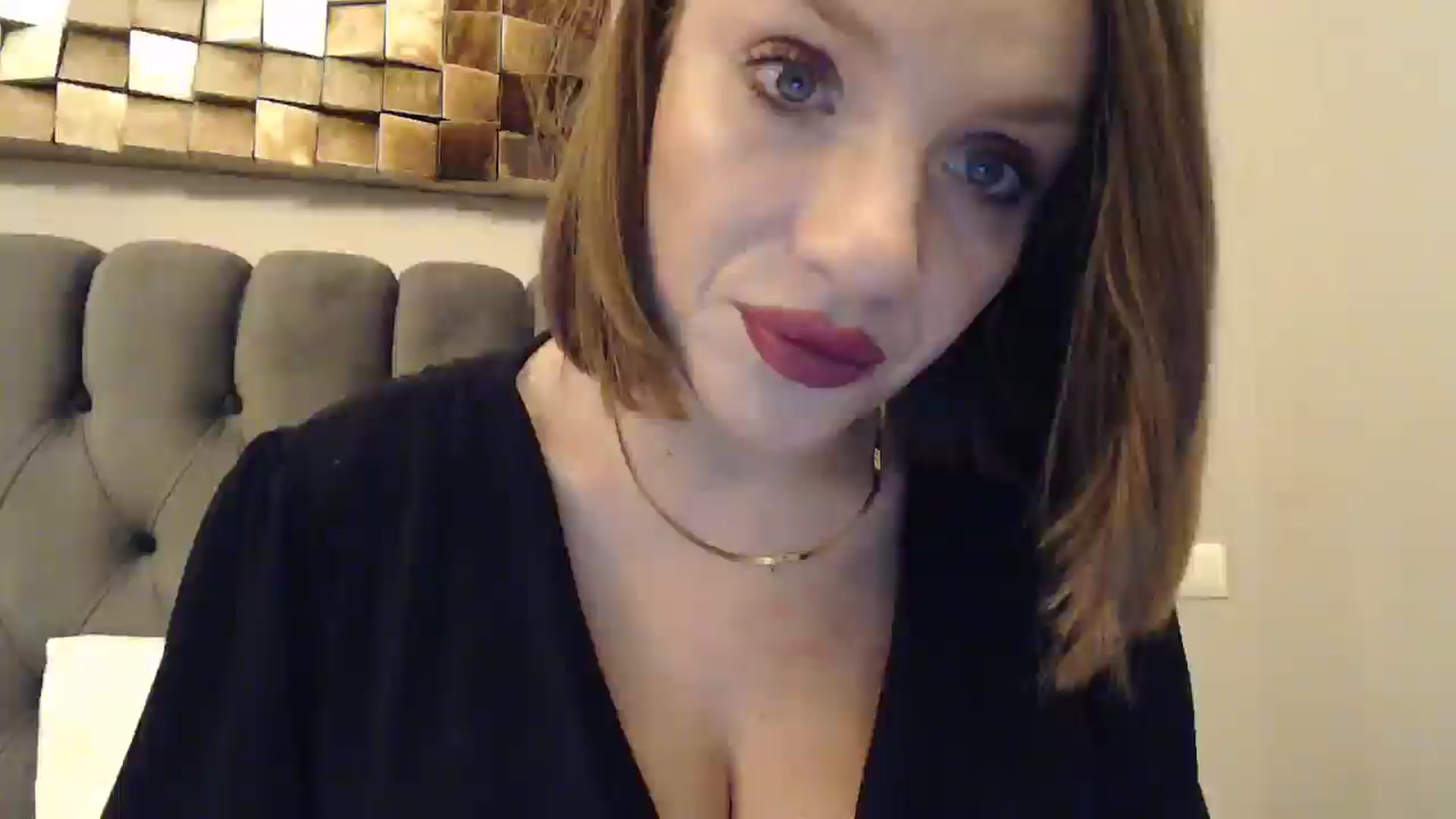 Gallery image thumbnail from ABABAB1's myfreecams stream on, 11/22/2024, 18:00 image 13 of 20