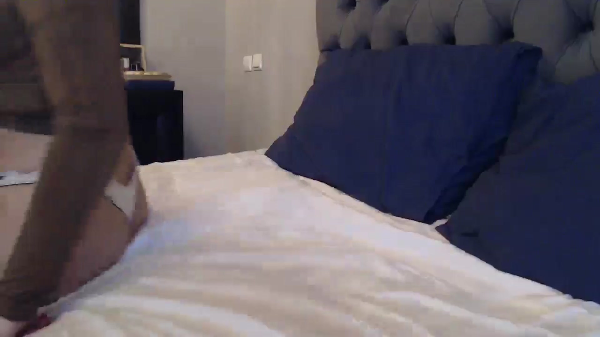 Gallery image thumbnail from ABABAB1's myfreecams stream on, 11/30/2024, 09:57 image 18 of 20
