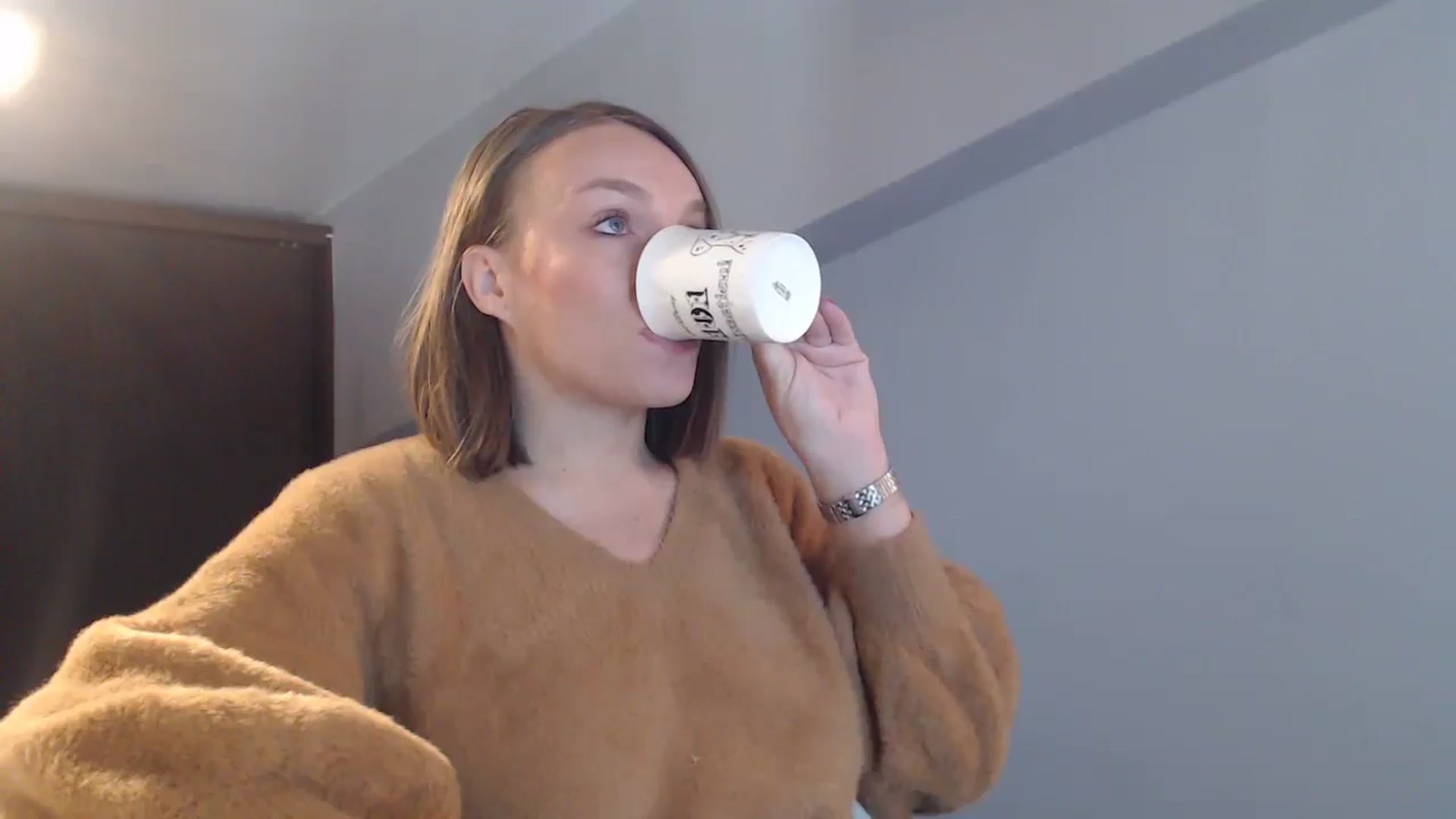 Gallery image thumbnail from ABABAB1's myfreecams stream on, 12/14/2024, 10:17 image 3 of 20