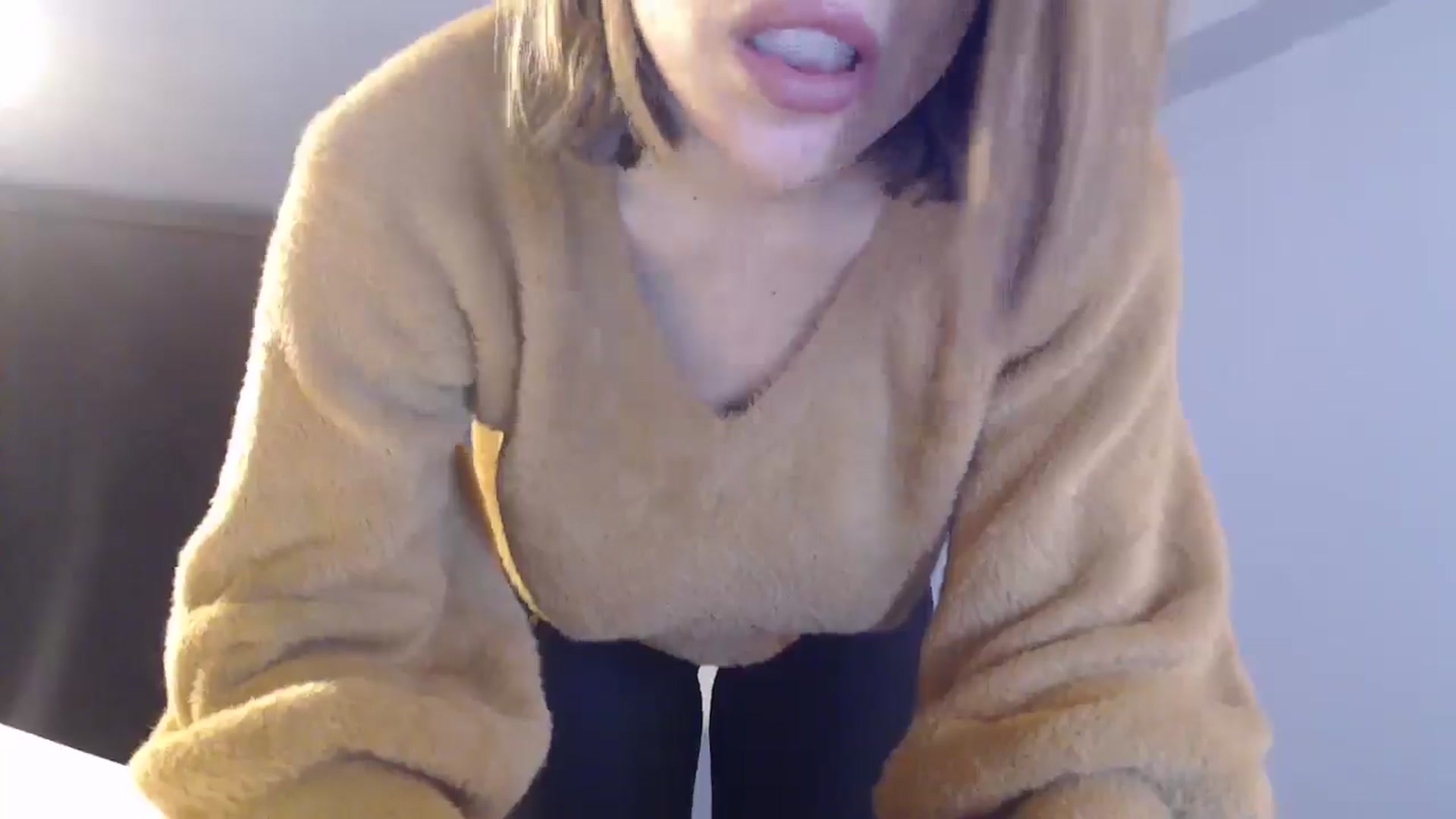 Gallery image thumbnail from ABABAB1's myfreecams stream on, 12/14/2024, 10:17 image 17 of 20