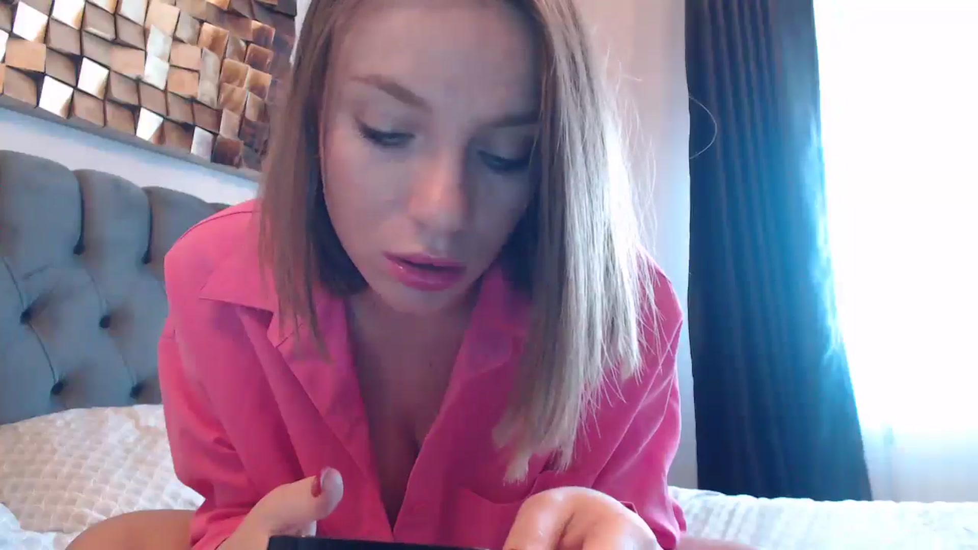 Gallery image thumbnail from ABABAB1's myfreecams stream on, 12/15/2024, 10:23 image 10 of 20