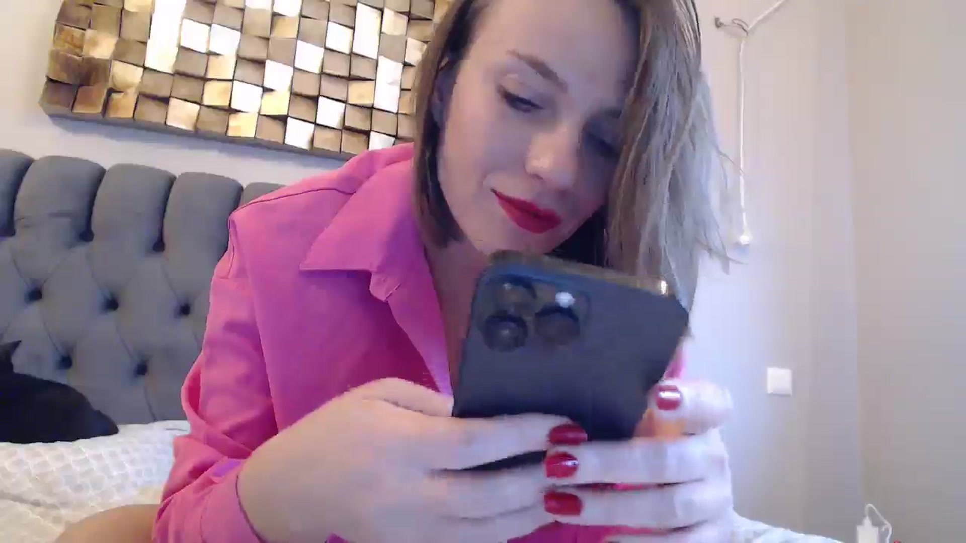 Gallery image thumbnail from ABABAB1's myfreecams stream on, 12/15/2024, 14:03 image 18 of 20