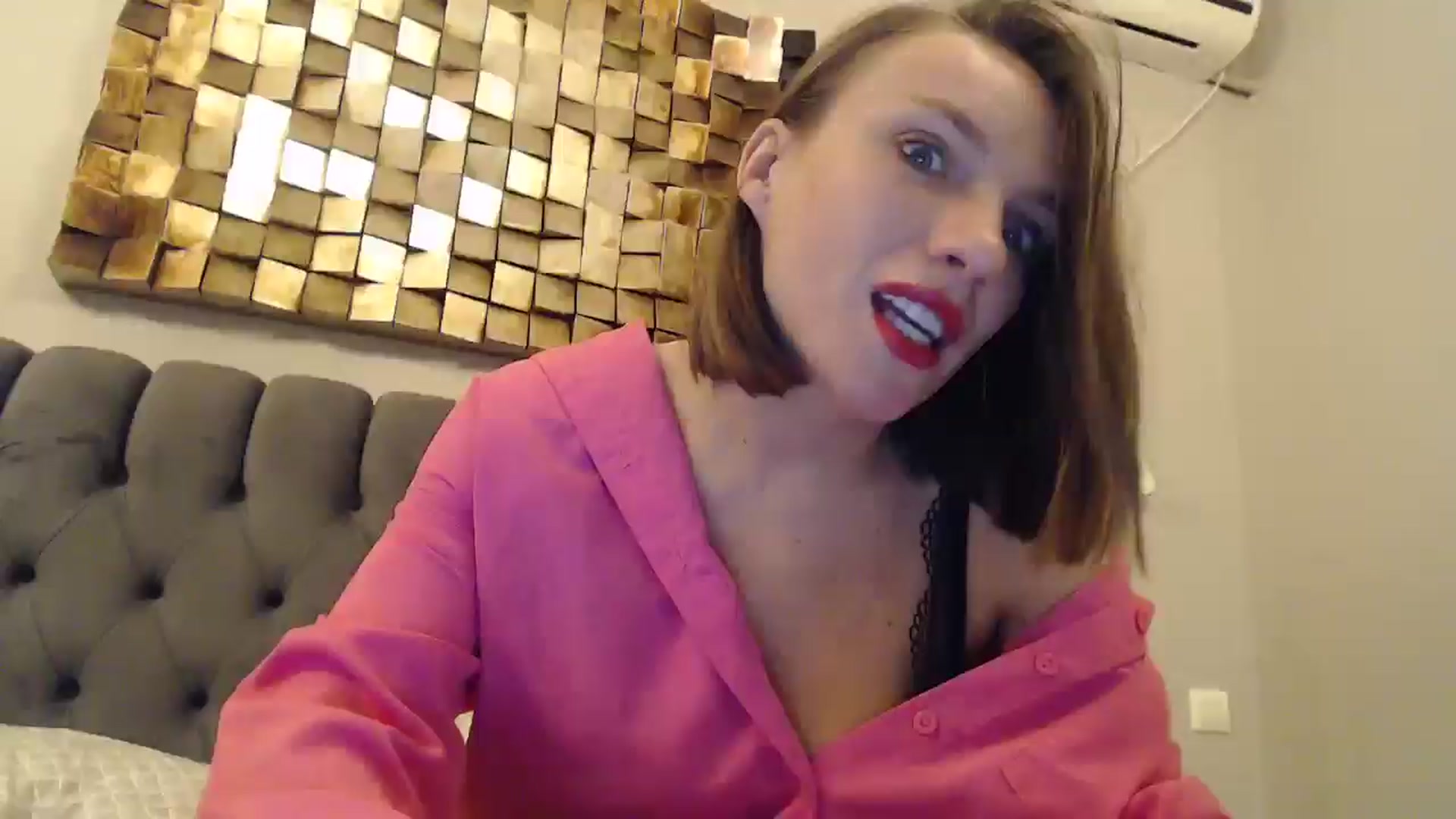 Gallery image thumbnail from ABABAB1's myfreecams stream on, 12/15/2024, 15:28 image 7 of 20
