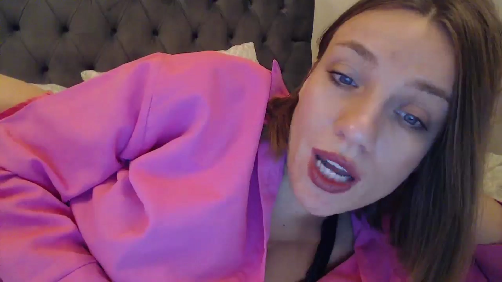 Gallery image thumbnail from ABABAB1's myfreecams stream on, 12/15/2024, 16:51 image 14 of 20