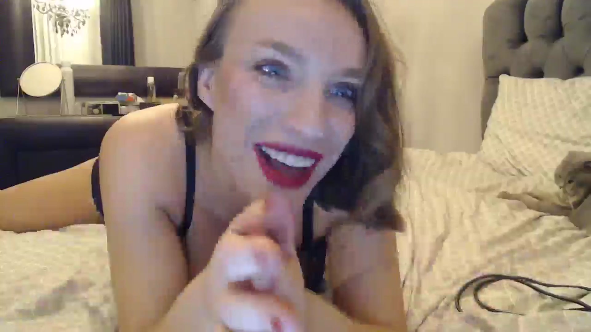 Gallery image thumbnail from ABABAB1's myfreecams stream on, 12/18/2024, 21:37 image 7 of 20