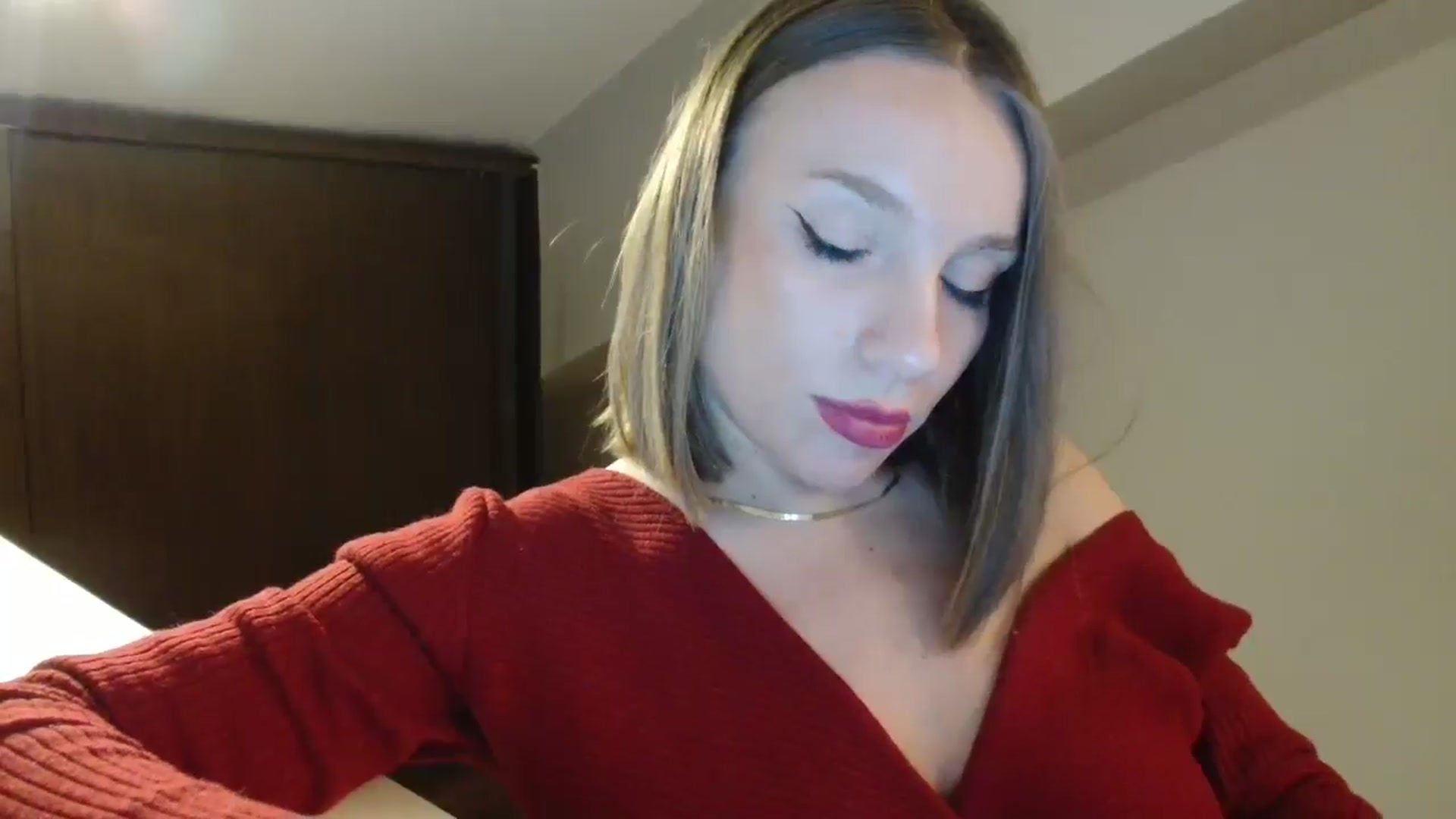 Gallery image thumbnail from ABABAB1's myfreecams stream on, 12/24/2024, 15:53 image 2 of 20