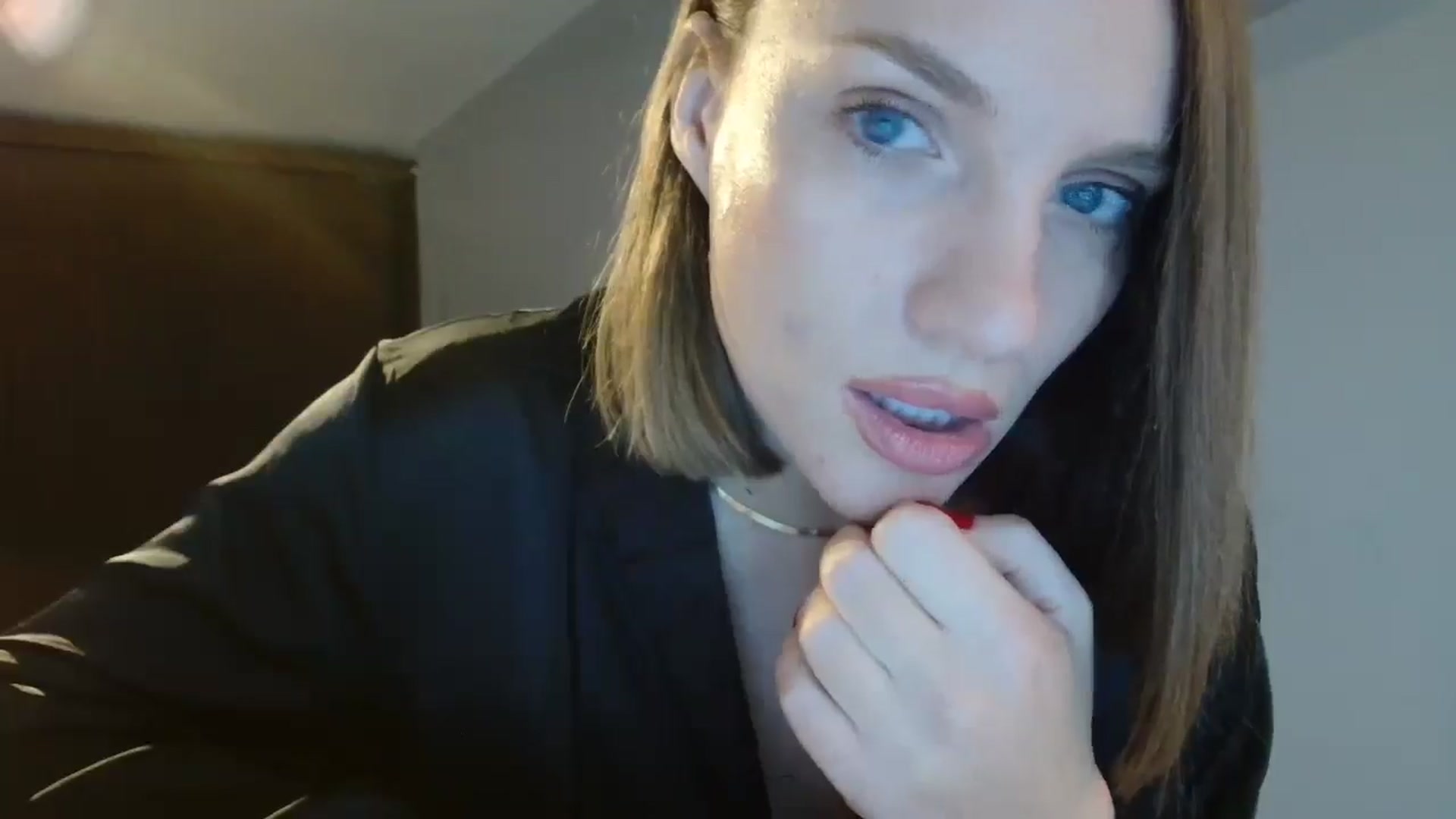 Gallery image thumbnail from ABABAB1's myfreecams stream on, 12/30/2024, 10:56 image 4 of 20