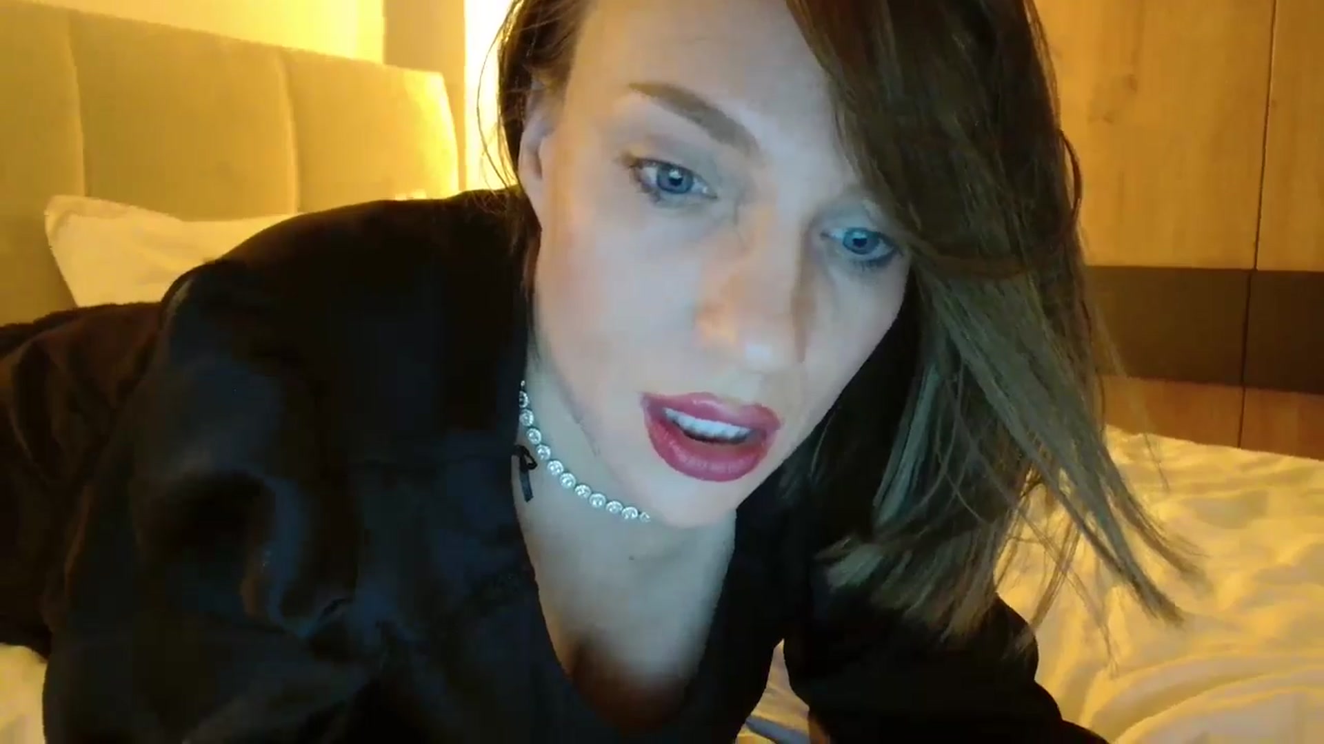 Gallery image thumbnail from ABABAB1's myfreecams stream on, 01/06/2025, 18:59 image 18 of 20