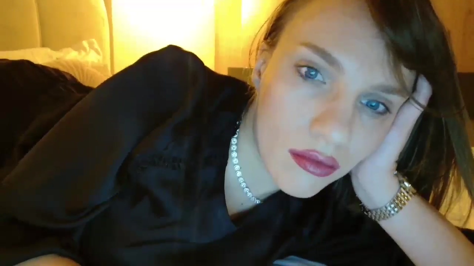 Gallery image thumbnail from ABABAB1's myfreecams stream on, 01/06/2025, 18:59 image 15 of 20