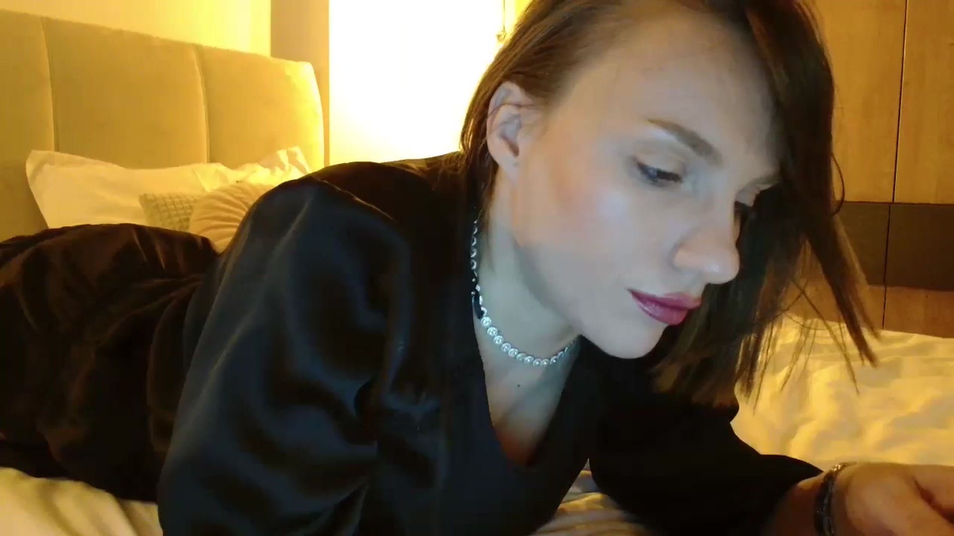Gallery image thumbnail from ABABAB1's myfreecams stream on, 01/06/2025, 18:59 image 16 of 20