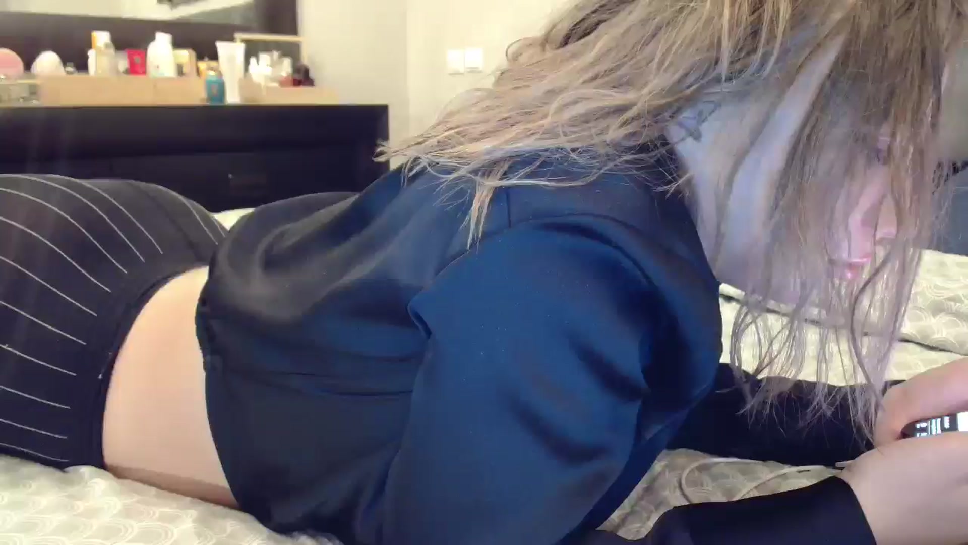 Gallery image thumbnail from ABABAB1's myfreecams stream on, 01/10/2025, 17:55 image 9 of 20