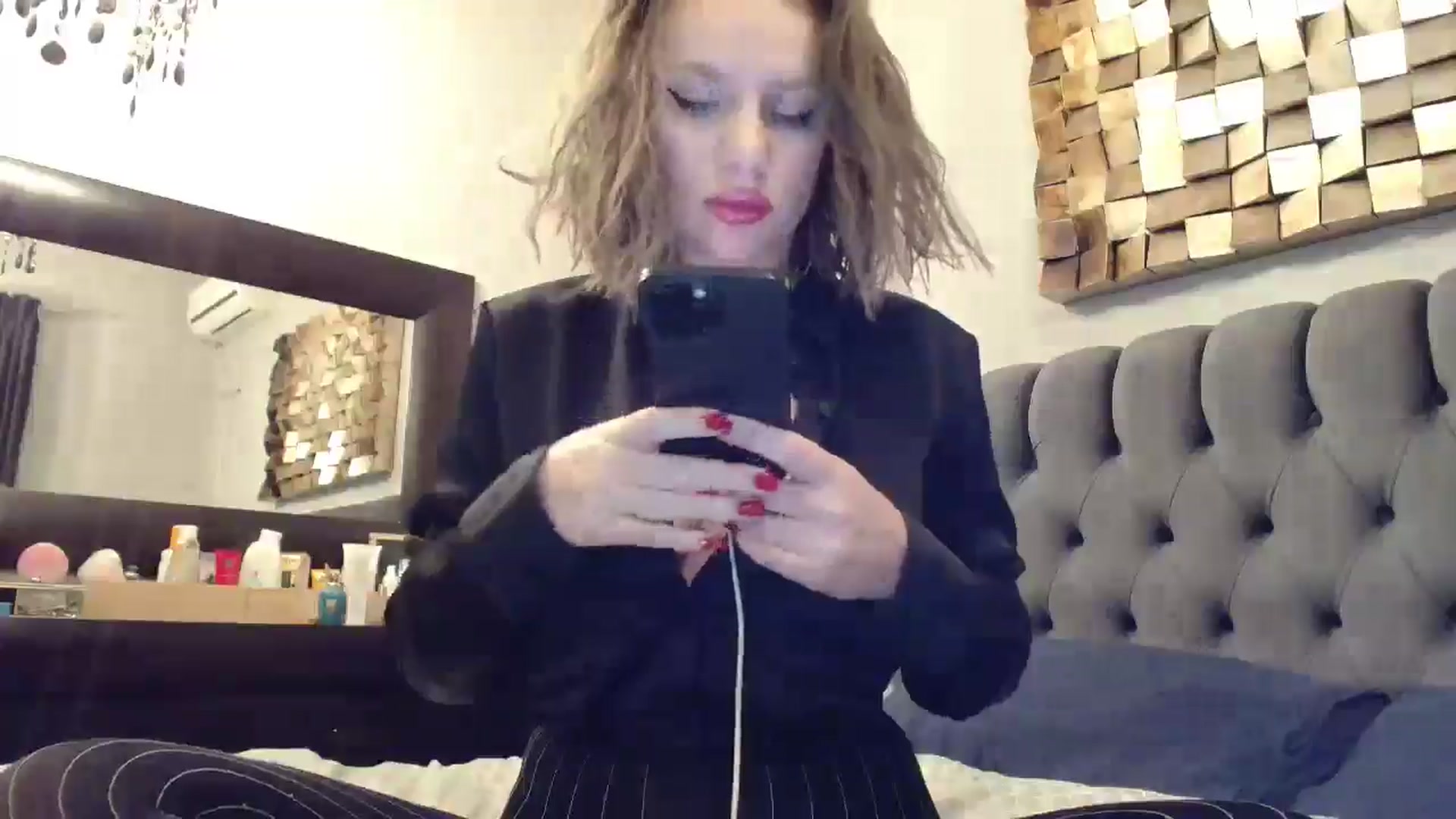 Gallery image thumbnail from ABABAB1's myfreecams stream on, 01/10/2025, 17:55 image 19 of 20