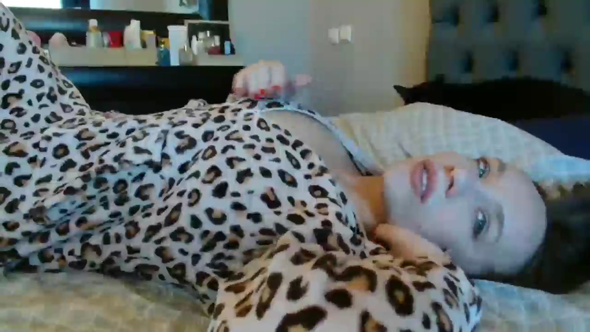 Gallery image thumbnail from ABABAB1's myfreecams stream on, 01/11/2025, 11:20 image 13 of 20