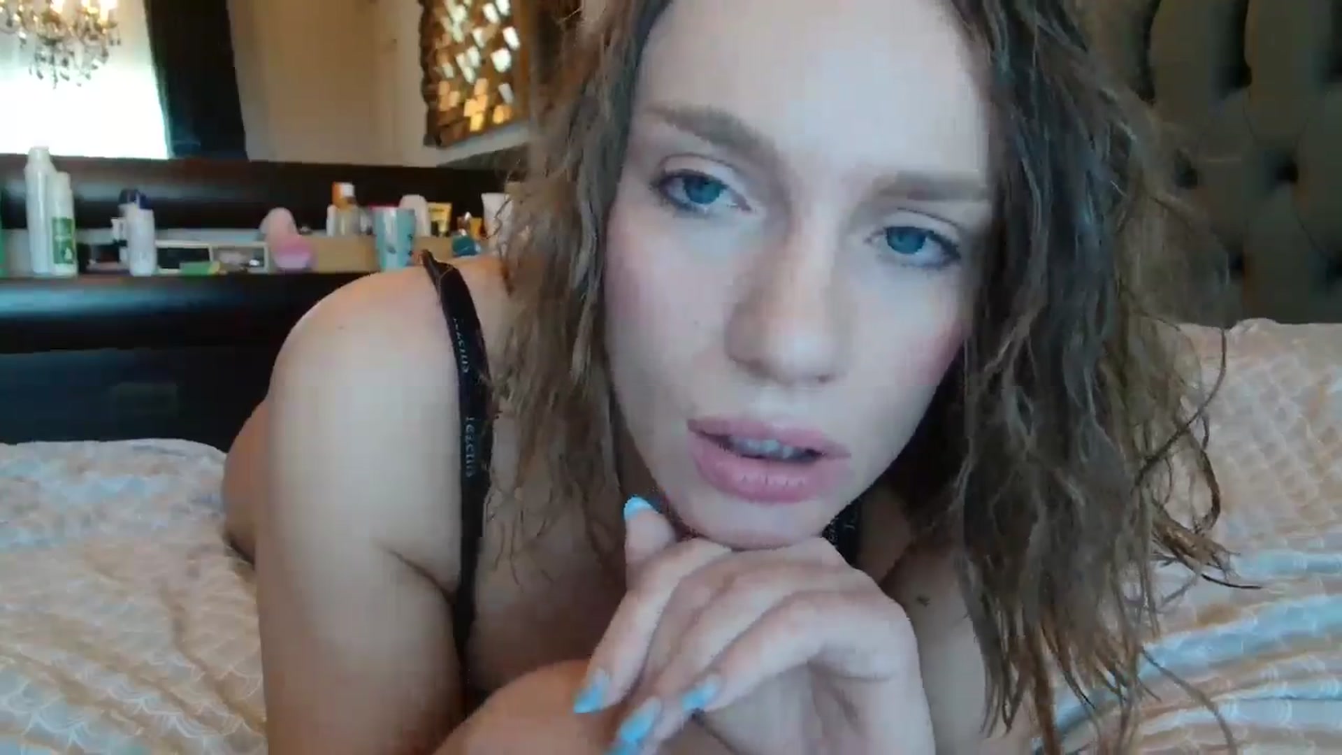 Gallery image thumbnail from ABABAB1's myfreecams stream on, 01/18/2025, 10:17 image 18 of 20