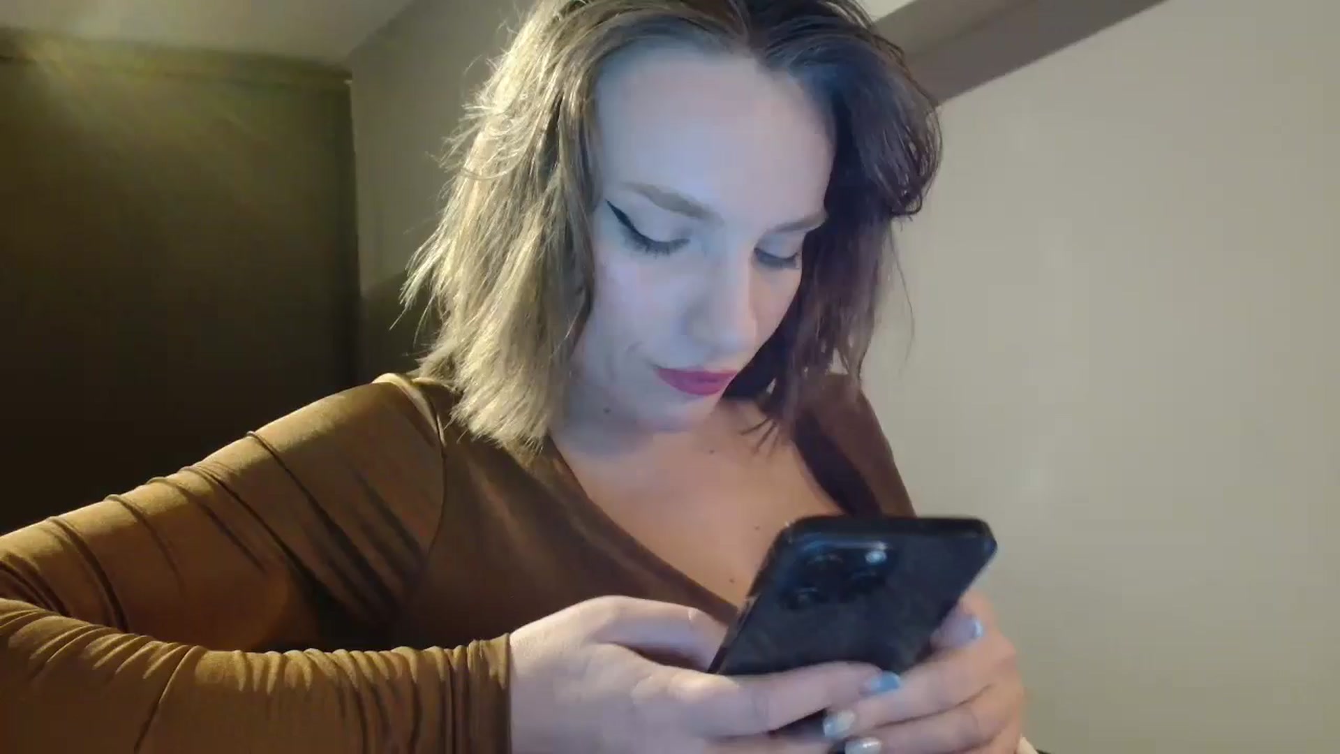 Gallery image thumbnail from ABABAB1's myfreecams stream on, 02/05/2025, 20:11 image 11 of 20