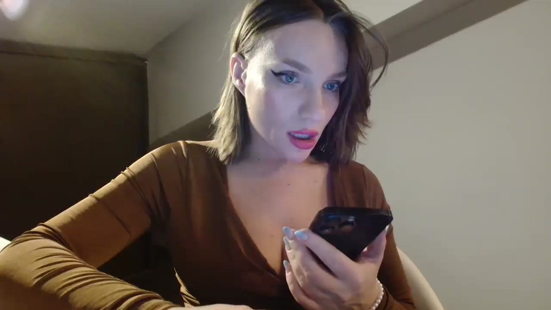 Gallery image thumbnail from ABABAB1's myfreecams stream on, 02/05/2025, 20:11 image 7 of 20