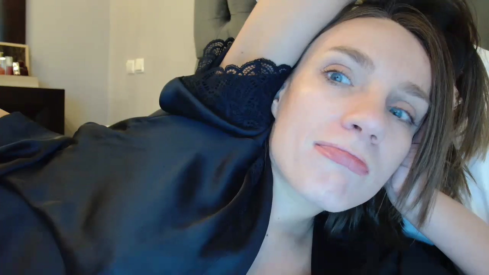 Gallery image thumbnail from ABABAB1's myfreecams stream on, 02/08/2025, 12:47 image 16 of 20