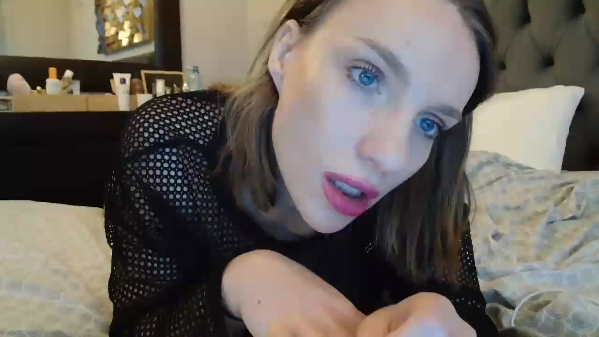 Gallery image thumbnail from ABABAB1's myfreecams stream on, 03/01/2025, 07:41 image 2 of 20