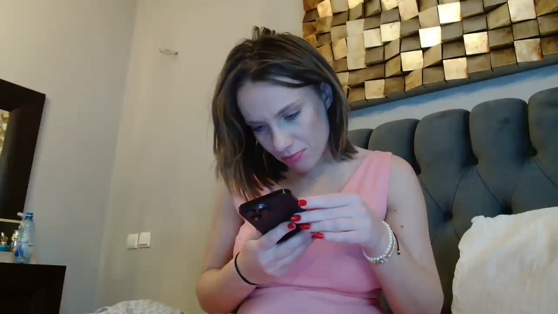Gallery image thumbnail from ABABAB1's myfreecams stream on, 03/01/2025, 09:56 image 10 of 20