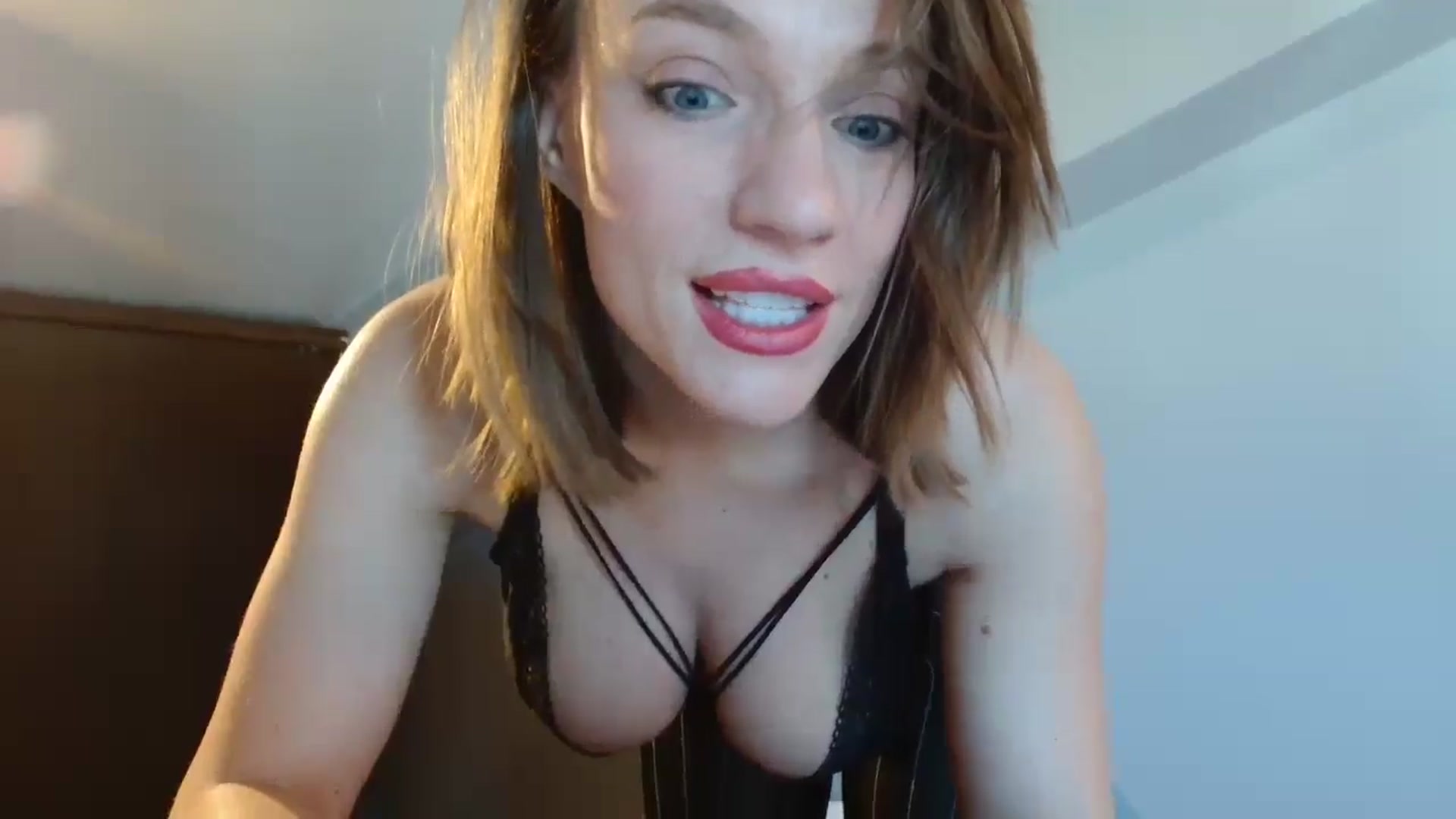 Gallery image thumbnail from ABABAB1's myfreecams stream on, 03/09/2025, 07:38 image 12 of 20
