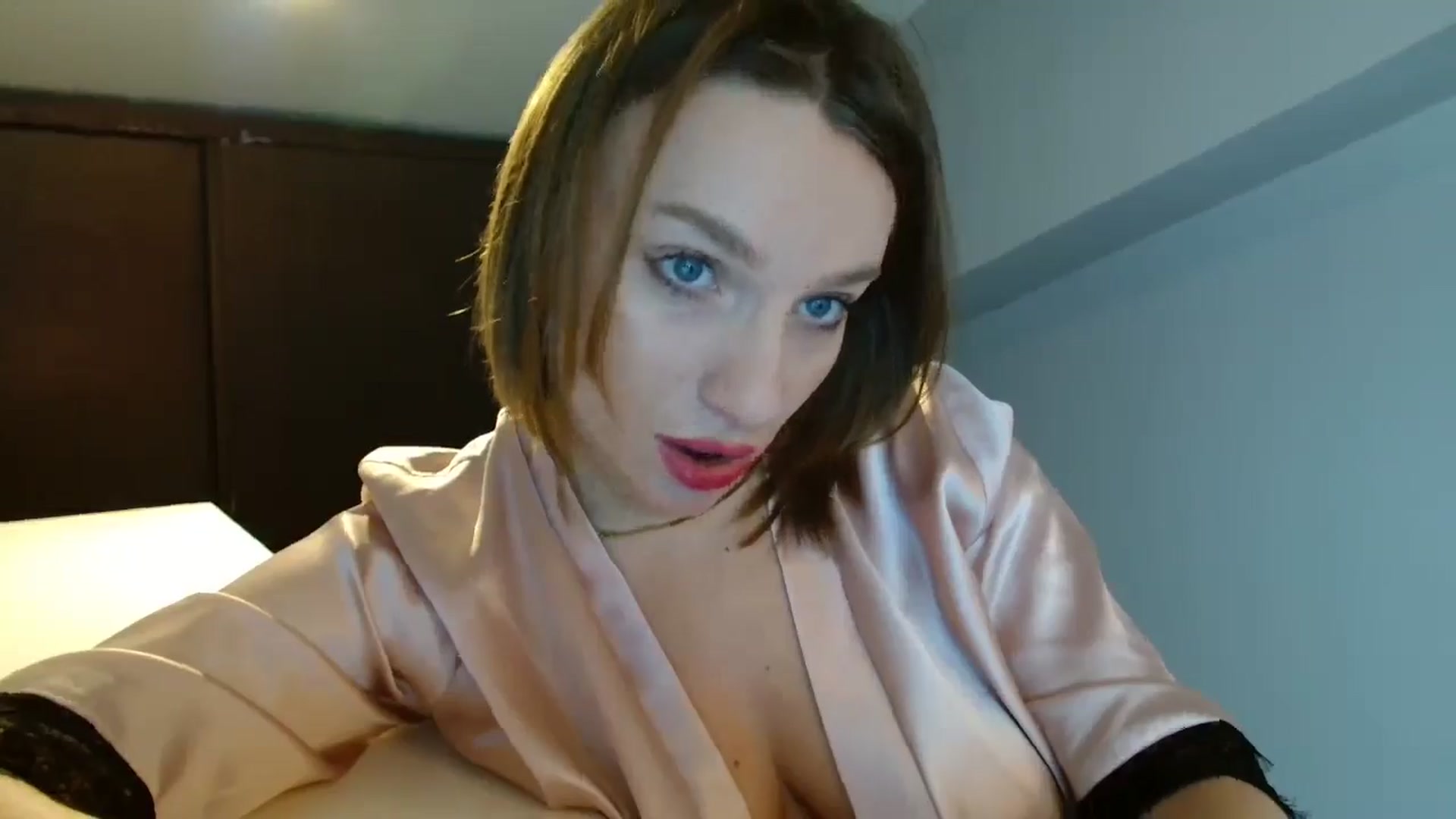 Gallery image thumbnail from ABABAB1's myfreecams stream on, 04/13/2025, 07:26 image 10 of 20