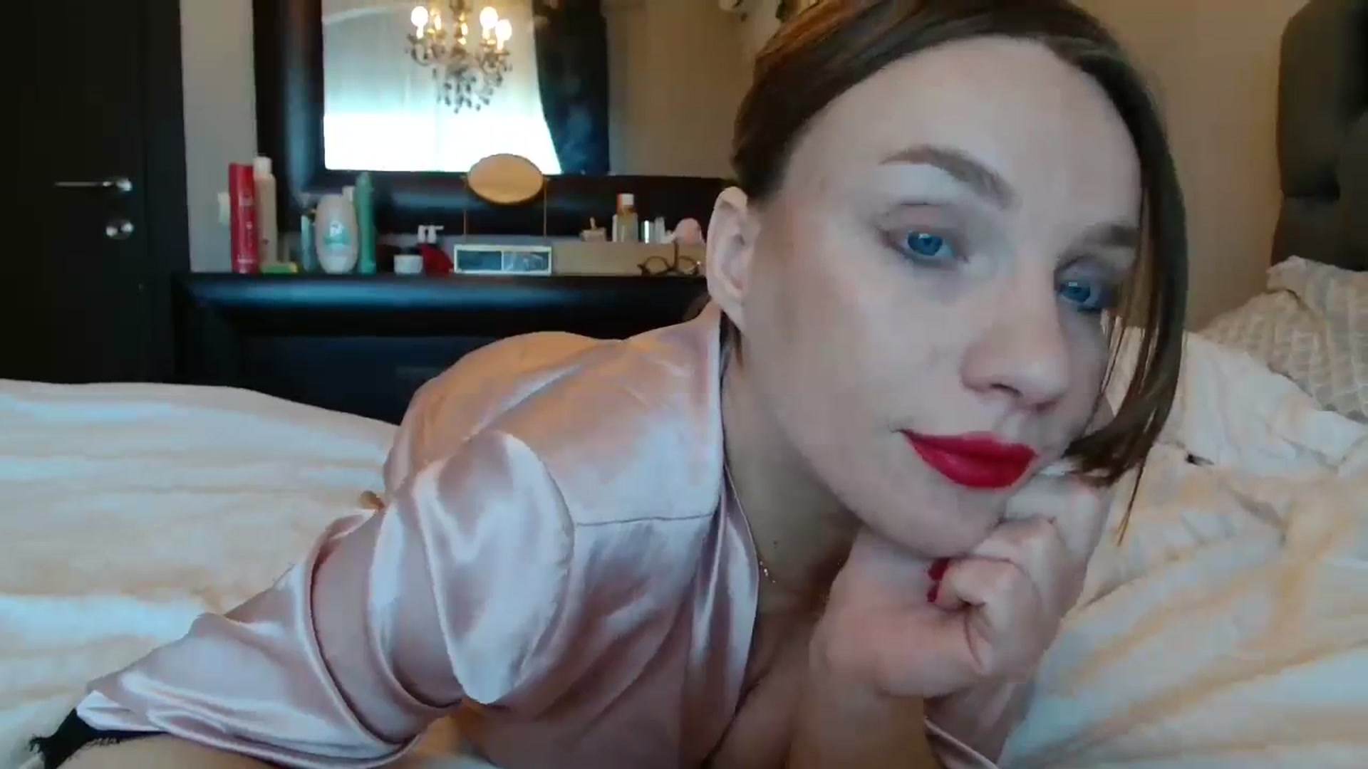 Gallery image thumbnail from ABABAB1's myfreecams stream on, 04/13/2025, 09:24 image 10 of 20