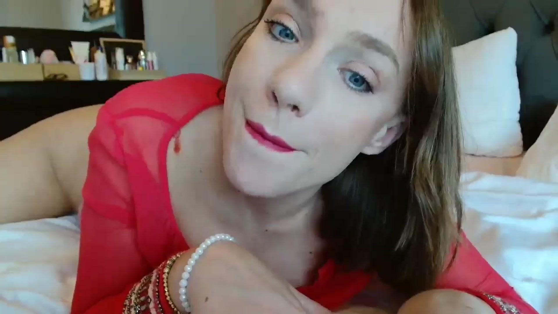 Gallery image thumbnail from ABABAB1's myfreecams stream on, 04/19/2025, 08:39 image 16 of 20