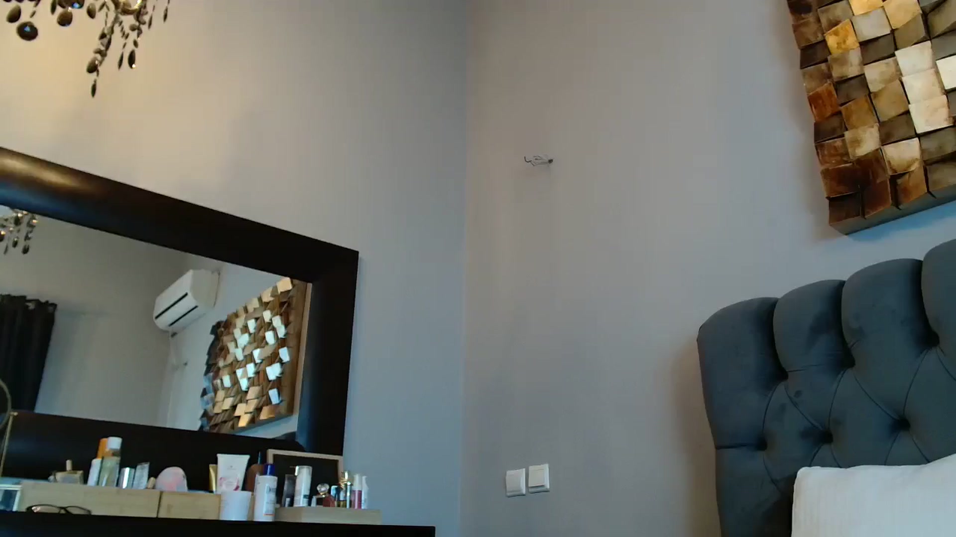 Gallery image thumbnail from ABABAB1's myfreecams stream on, 04/25/2025, 15:20 image 15 of 20
