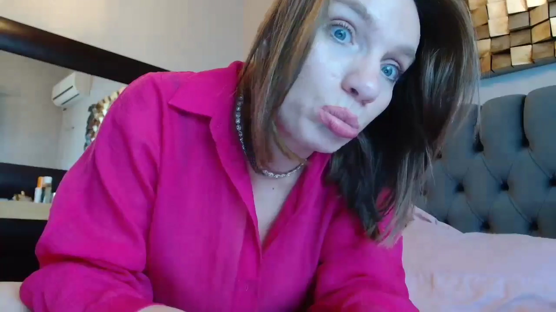 Gallery image thumbnail from ABABAB1's myfreecams stream on, 05/04/2025, 10:22 image 16 of 20
