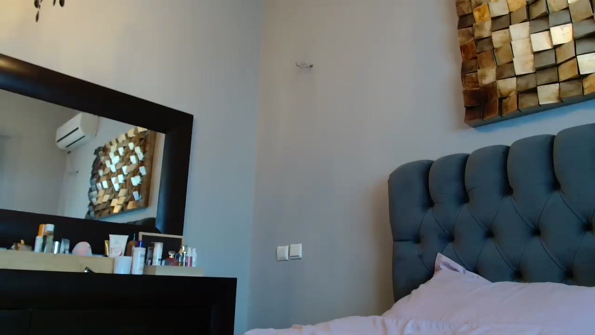 Gallery image thumbnail from ABABAB1's myfreecams stream on, 05/04/2025, 10:22 image 18 of 20