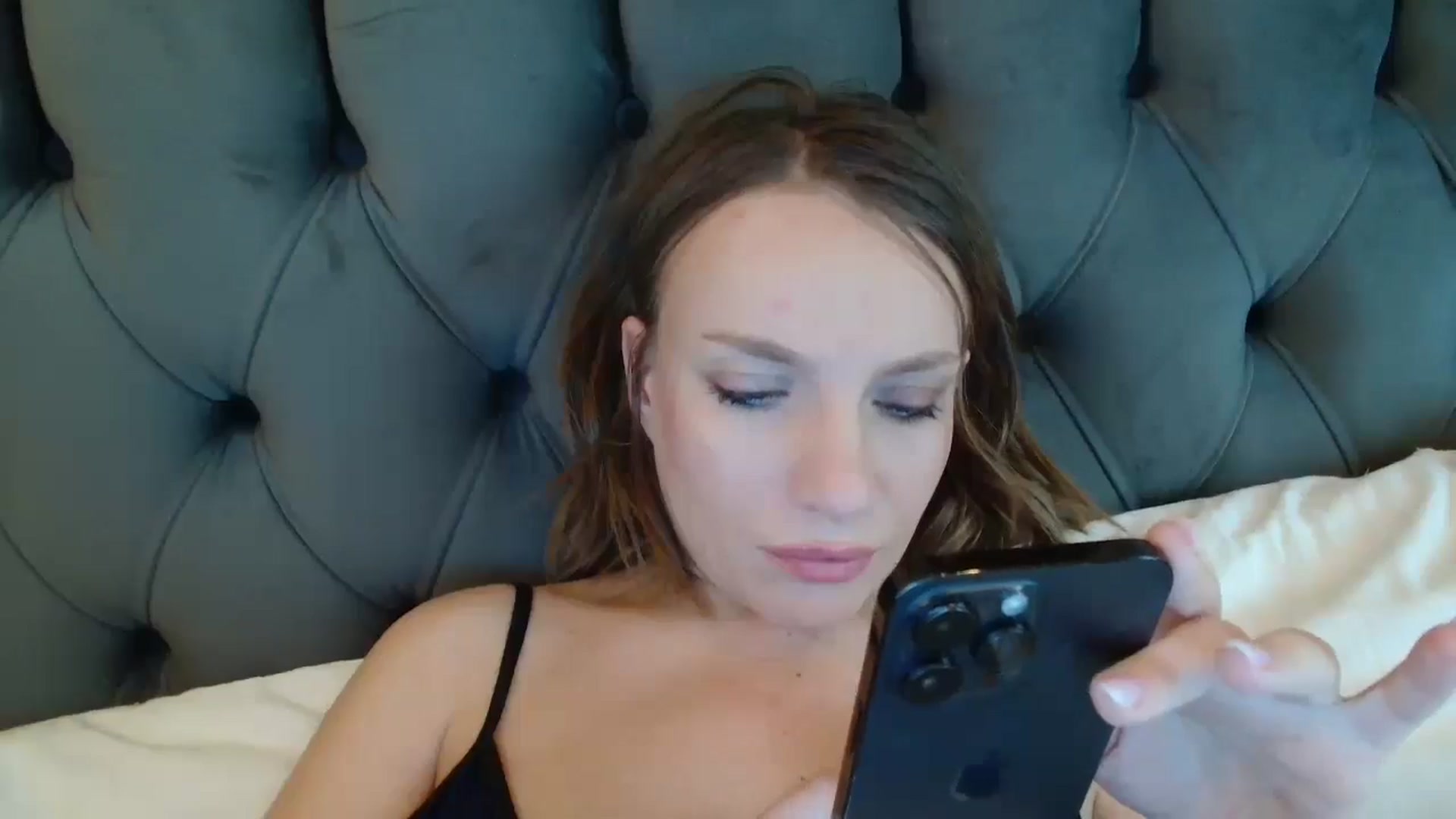 Gallery image thumbnail from ABABAB1's myfreecams stream on, 05/10/2025, 10:21 image 7 of 20