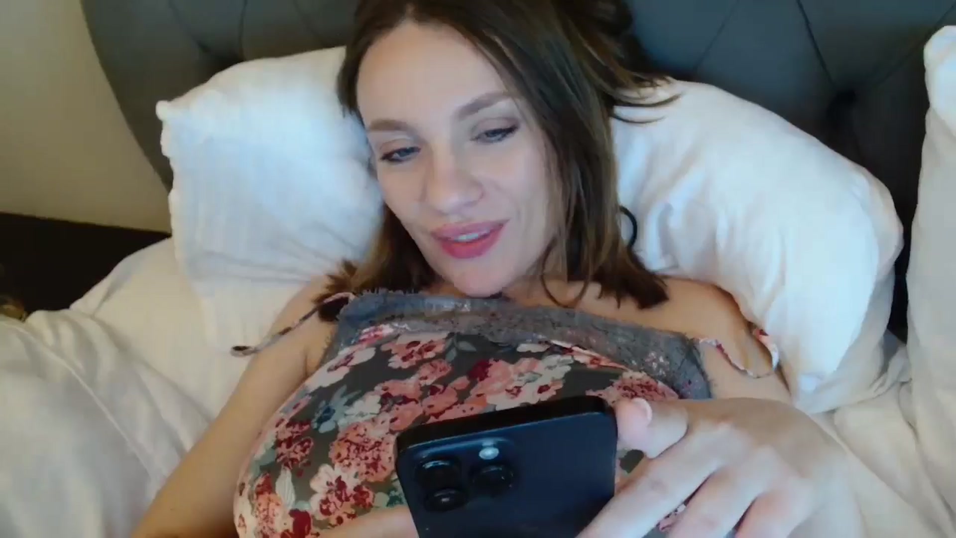 Gallery image thumbnail from ABABAB1's myfreecams stream on, 05/11/2025, 10:06 image 14 of 20