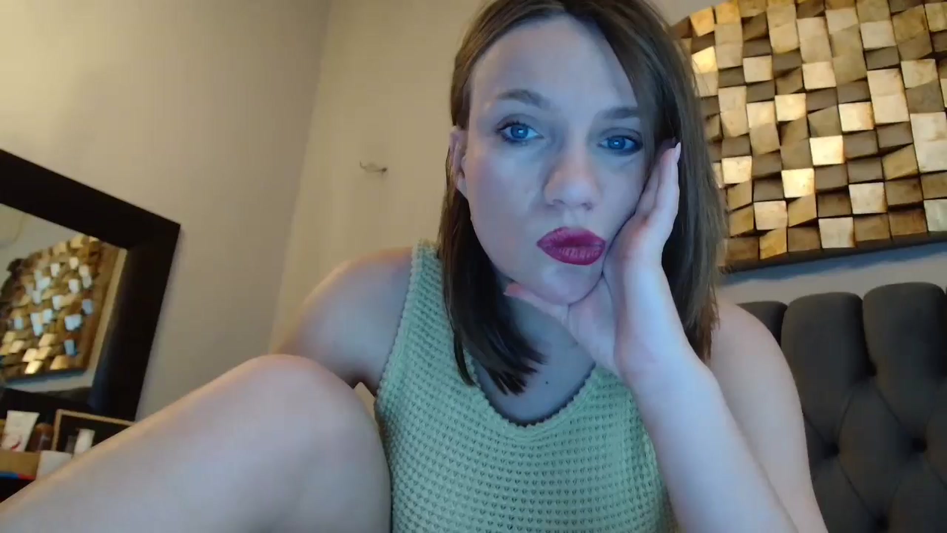 Gallery image thumbnail from ABABAB1's myfreecams stream on, 05/17/2025, 07:18 image 18 of 20