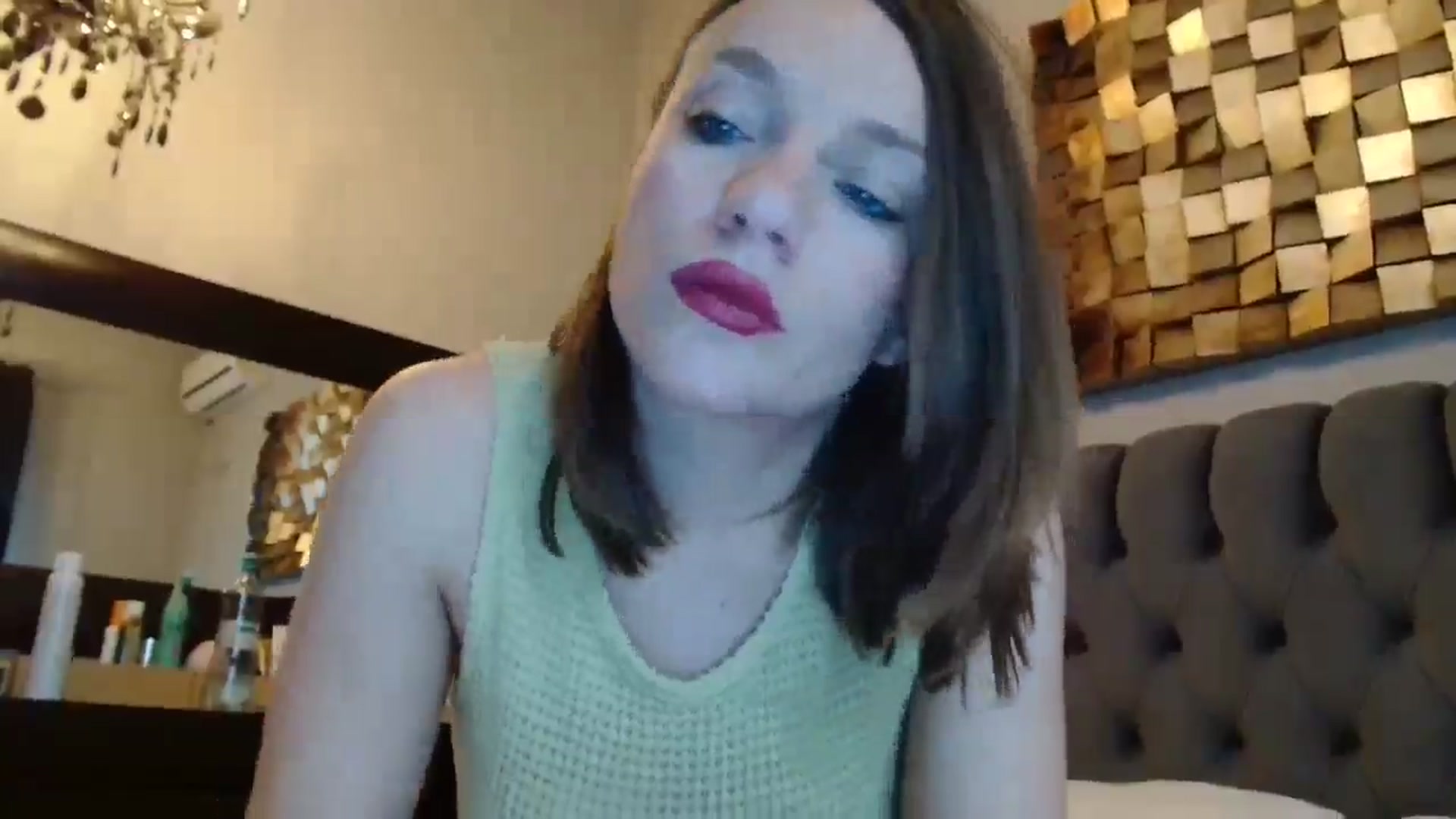 Gallery image thumbnail from ABABAB1's myfreecams stream on, 05/17/2025, 07:18 image 17 of 20