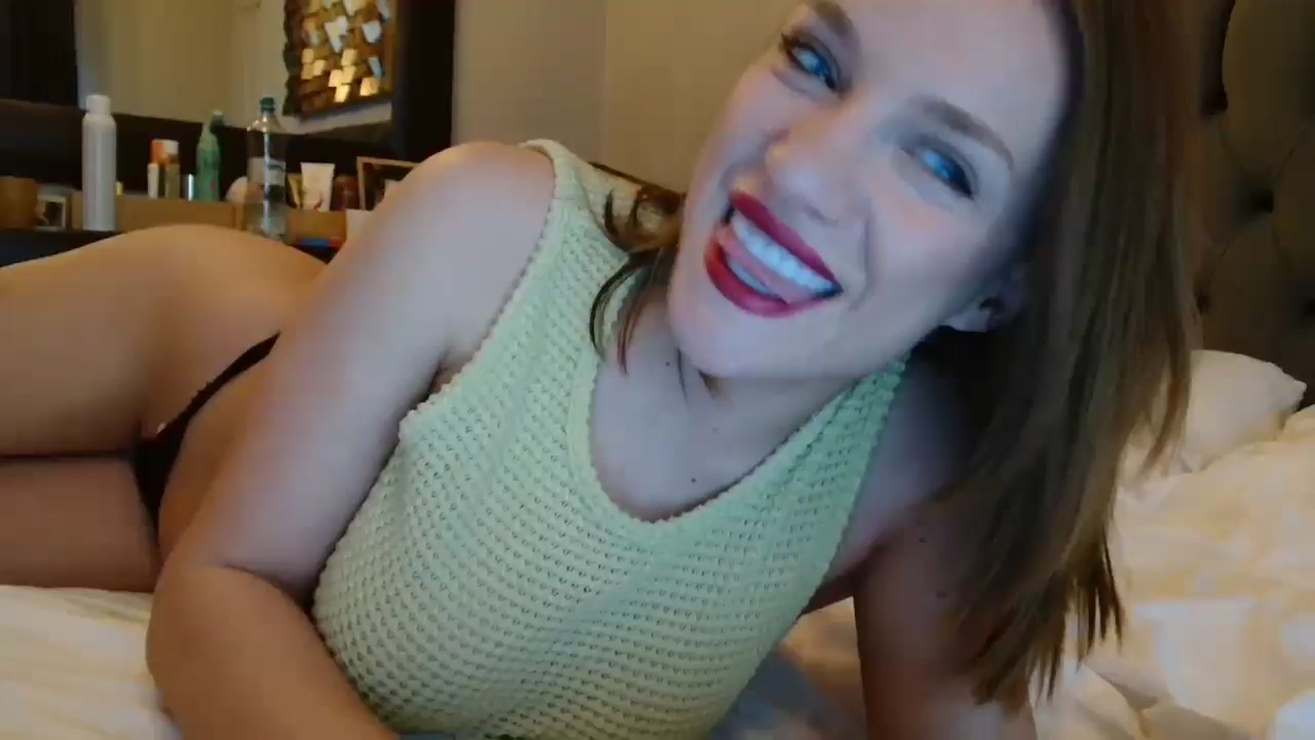 Gallery image thumbnail from ABABAB1's myfreecams stream on, 05/17/2025, 07:18 image 1 of 20